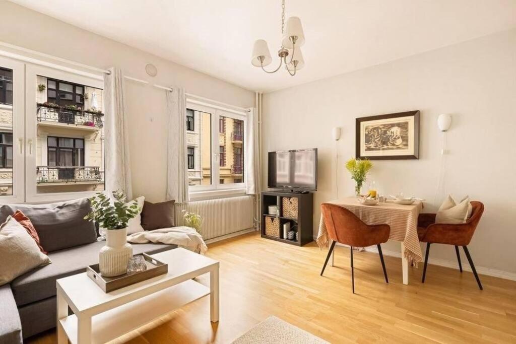 Praktisk 1-Roms Leilighet Oslo Bagian luar foto