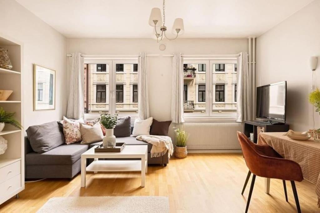 Praktisk 1-Roms Leilighet Oslo Bagian luar foto
